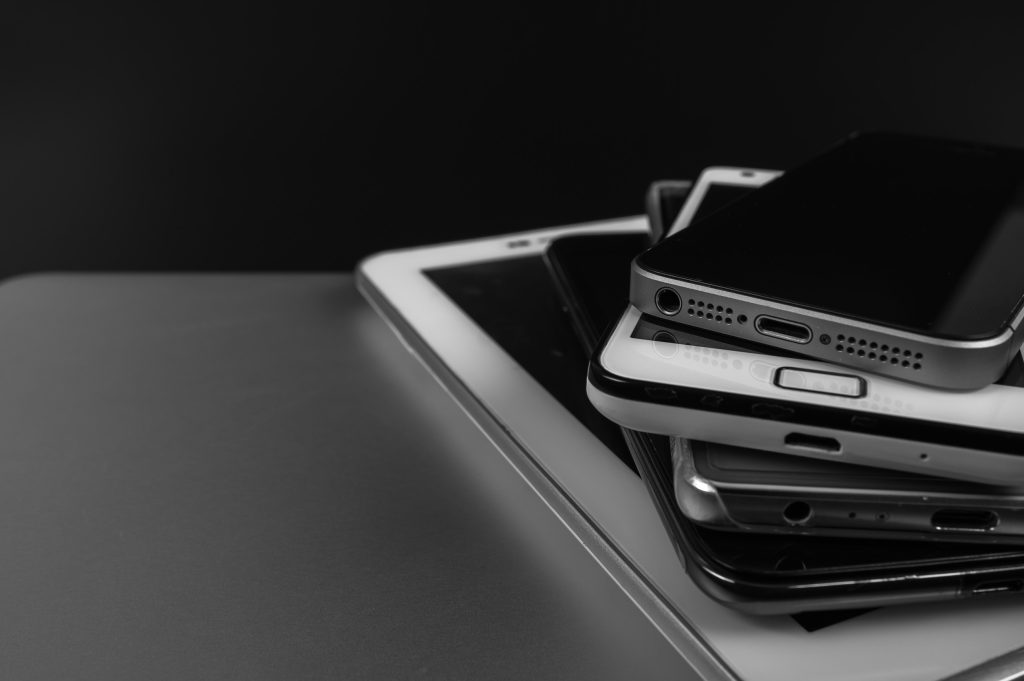 How to plan a realistic digital detox the whole family will enjoy