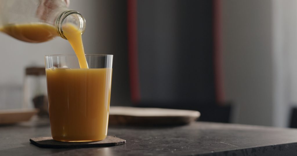 Is one glass of juice a day good for you? Here’s what the science says