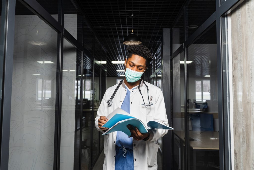 A historic $1 billion gift to Johns Hopkins eliminates tuition for most medical students