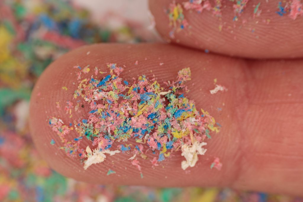 The high school student whose filter uses magnetic oil to trap microplastics