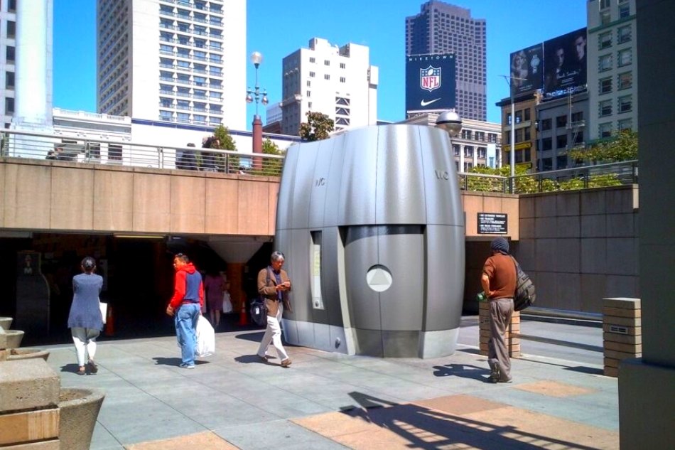 This high-tech toilet will rec