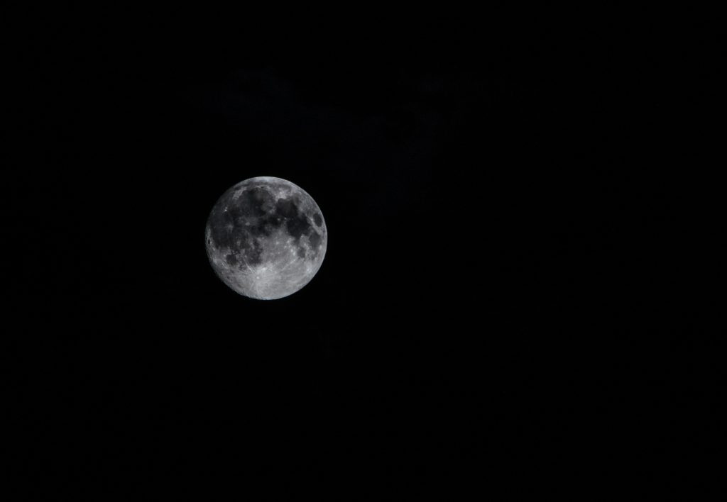 3D printing lunar LEGO bricks to test out building on the moon