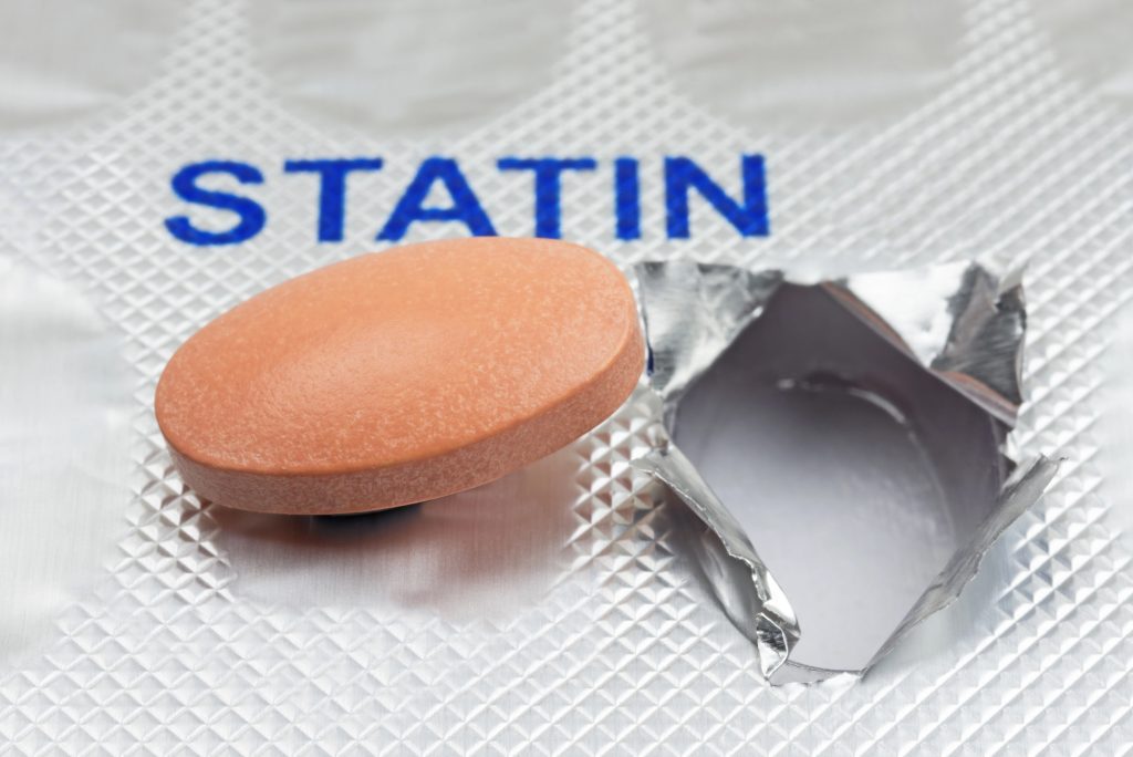 STATINS CUT HEART ATTACK RISK 30% IN OVER-70S