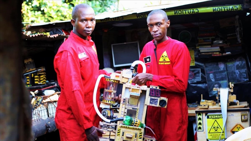 Kenyan inventors craft biorobo