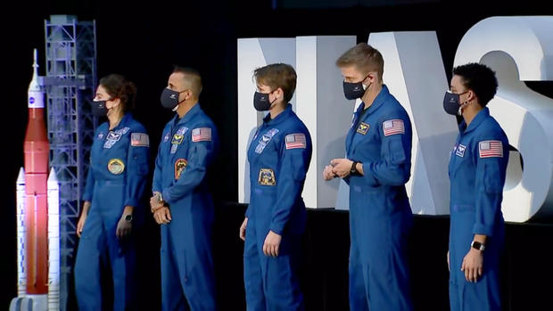 NASA announces 18 astronauts t