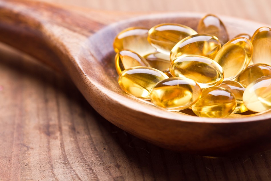 Fish oil capsules reduce the r