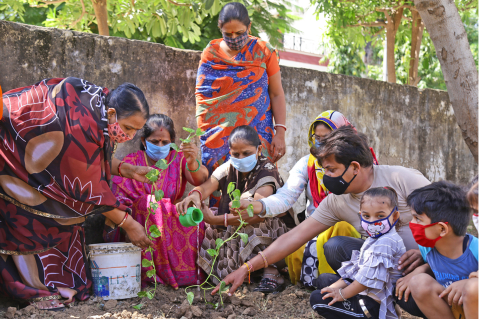 Teachers and students plant trees in India during pandemic