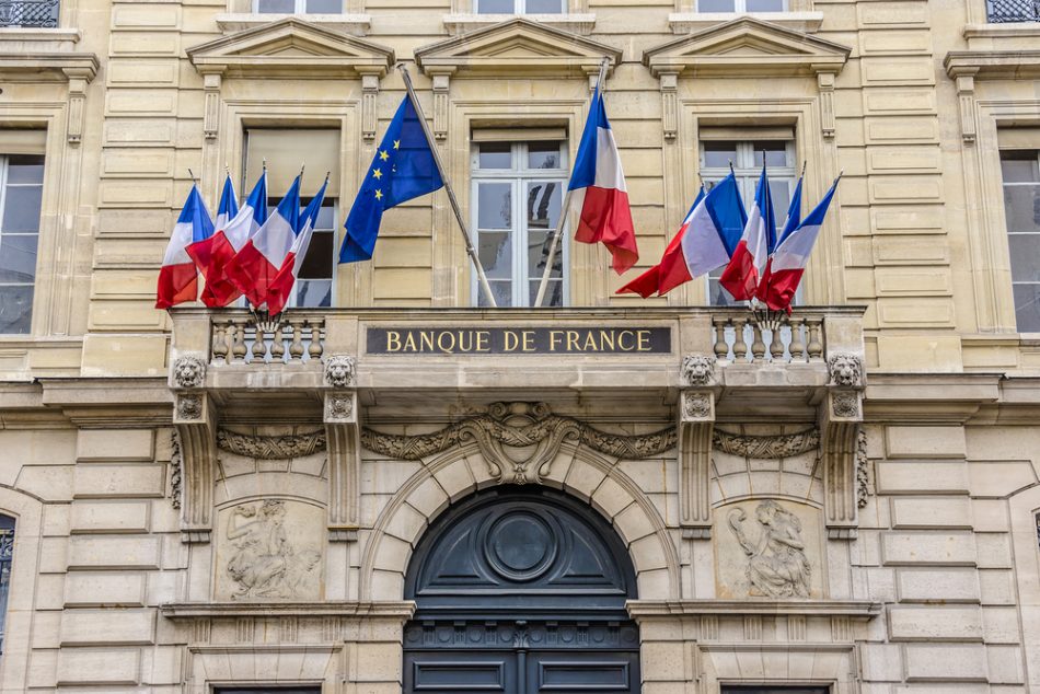 French central bank to drop co