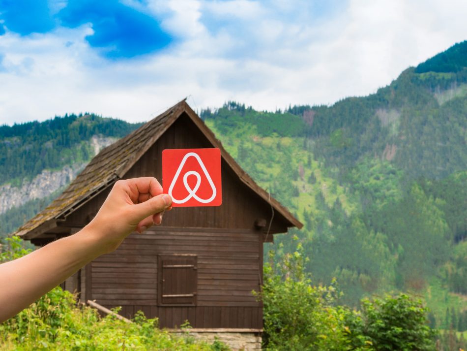 The traveler urging Airbnb to 